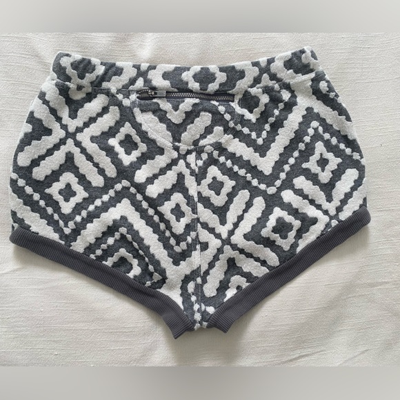 Free People Movement Where the Wind Blows Shorts Size Small Jacquard Gray New - Picture 3 of 4